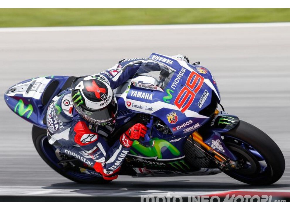 Test MotoGP Sepang, Day 1: Lorenzo e Rossi davanti, terzo Pedrosa e Marquez 7°