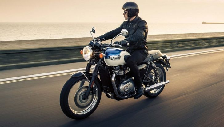 Triumph Bonneville T100 e T100 Black 2017 - Foto 8 di 11