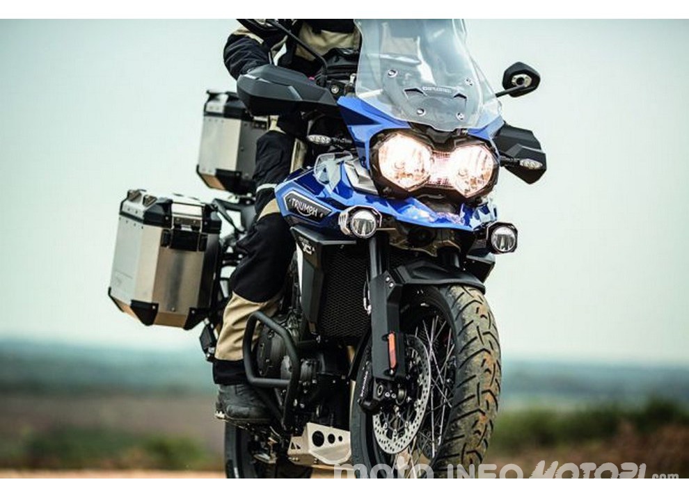 Triumph Tiger Explorer 2016: ora sono sei