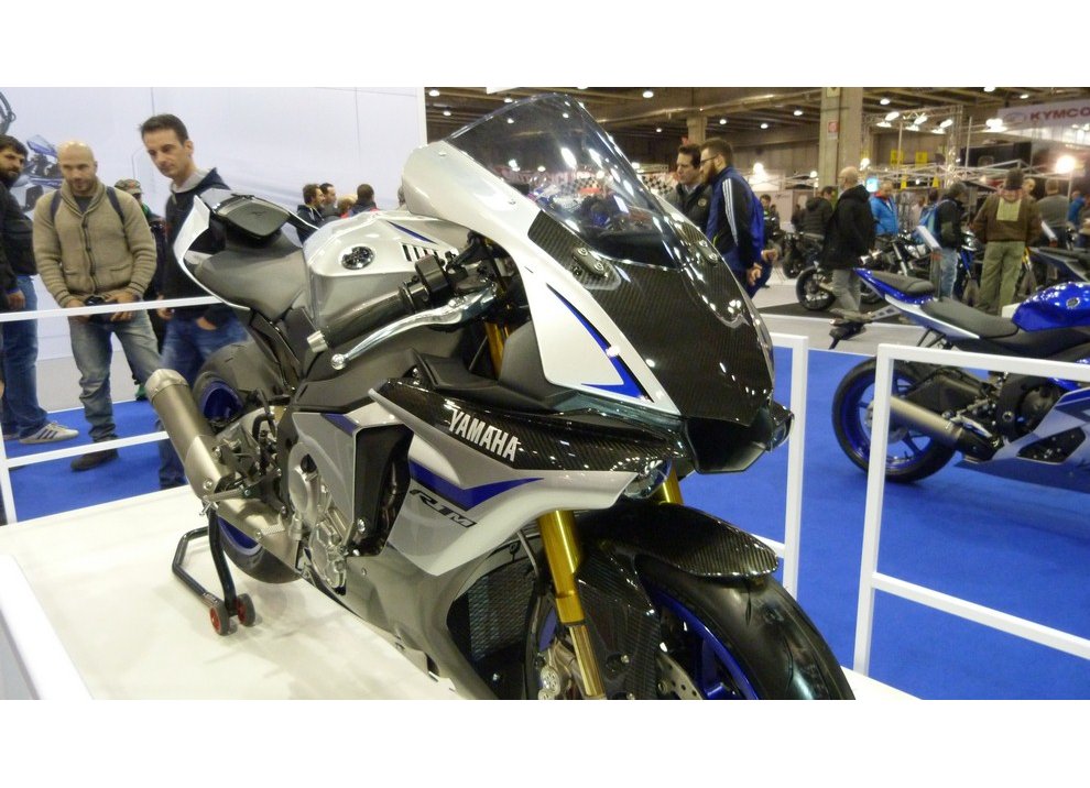 Yamaha al Motor Bike Expo di Verona 2015 con R1 e R1M