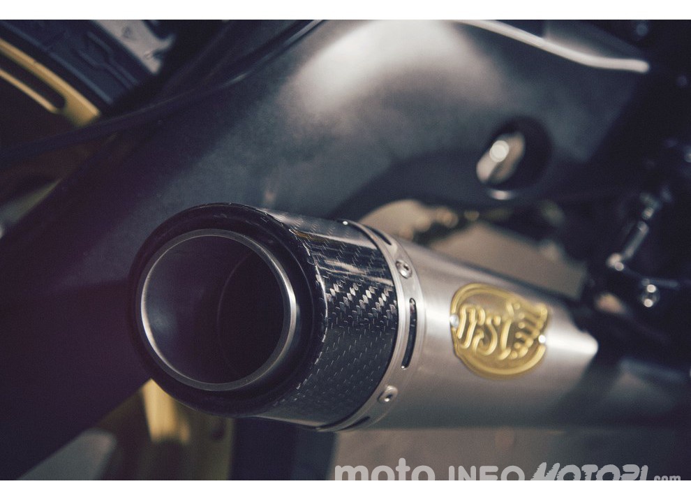 Yamaha Faster Wasp 2016: ad EICMA 2015 inizia lo spettacolo - Foto 21 di 31