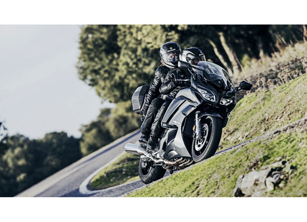 Yamaha FJR 1300 A/AE/AS 2016: il turismo al next level