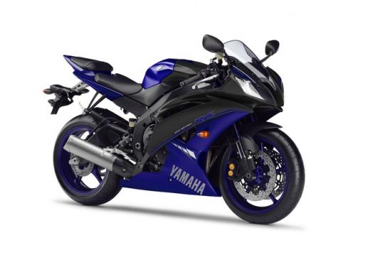 Yamaha R6 e R1 MY 2014, aggiornamenti alle grafiche “Race Blu”