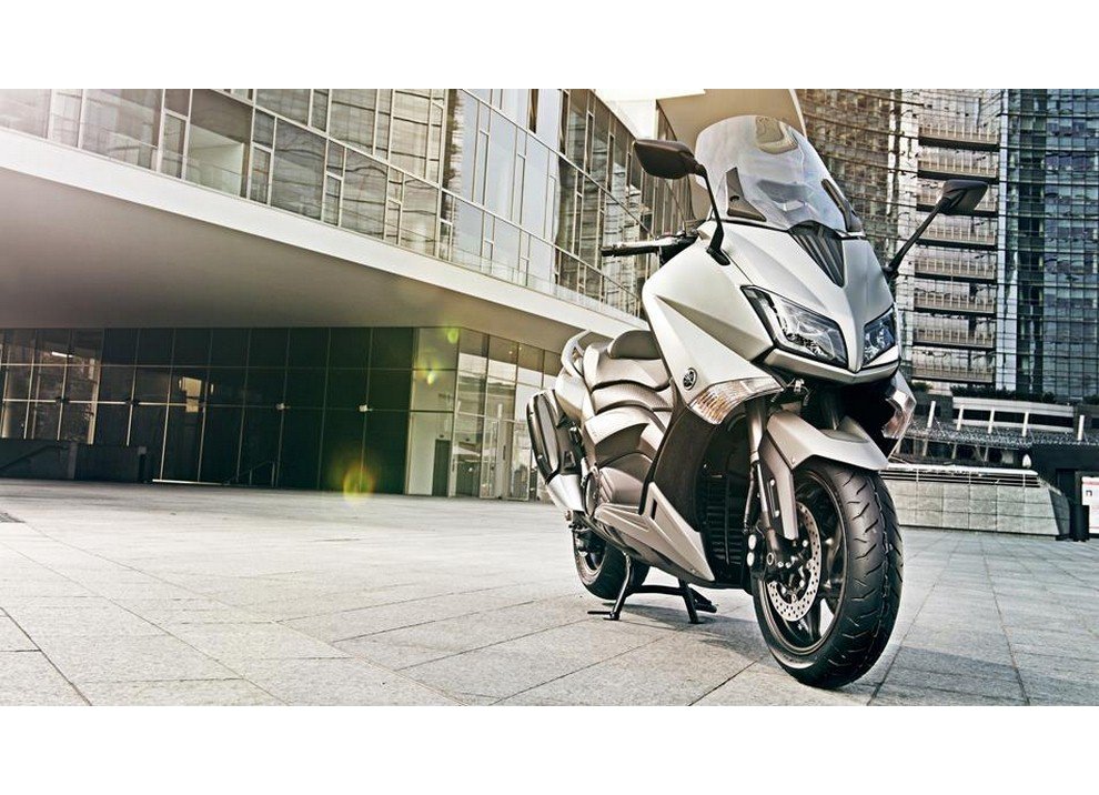 Yamaha T-Max 2015