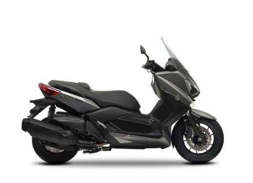 Yamaha X-Max 400, disponibile da maggio al prezzo di 5.990 euro