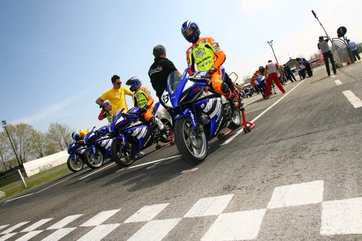 Yamaha R 125 Cup 2010