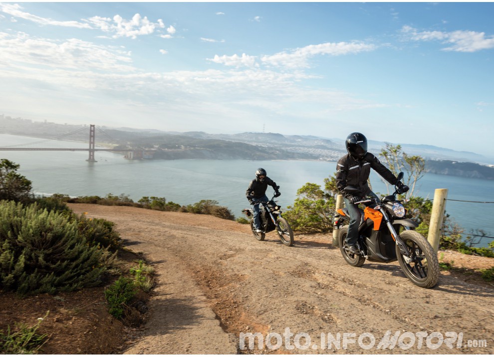 Zero Motorcycles, gamma 2016: le elettriche migliorano in prezzo ed autonomia - Foto 19 di 43