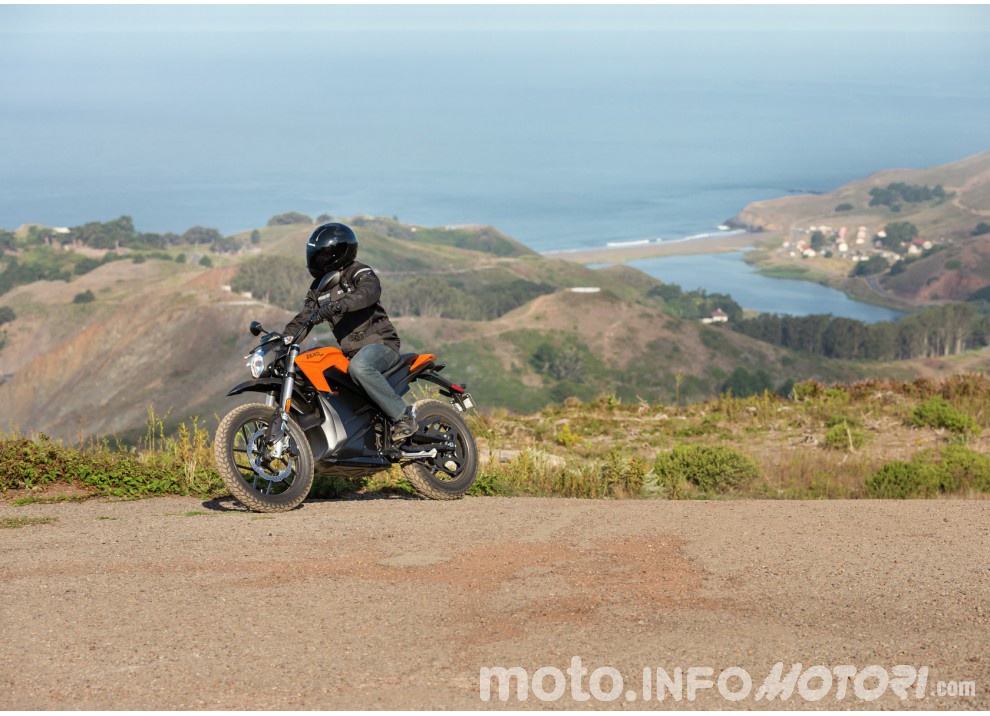 Zero Motorcycles, gamma 2016: le elettriche migliorano in prezzo ed autonomia - Foto 25 di 43