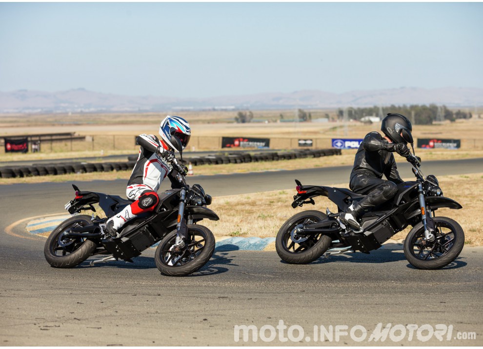Zero Motorcycles, gamma 2016: le elettriche migliorano in prezzo ed autonomia - Foto 26 di 43