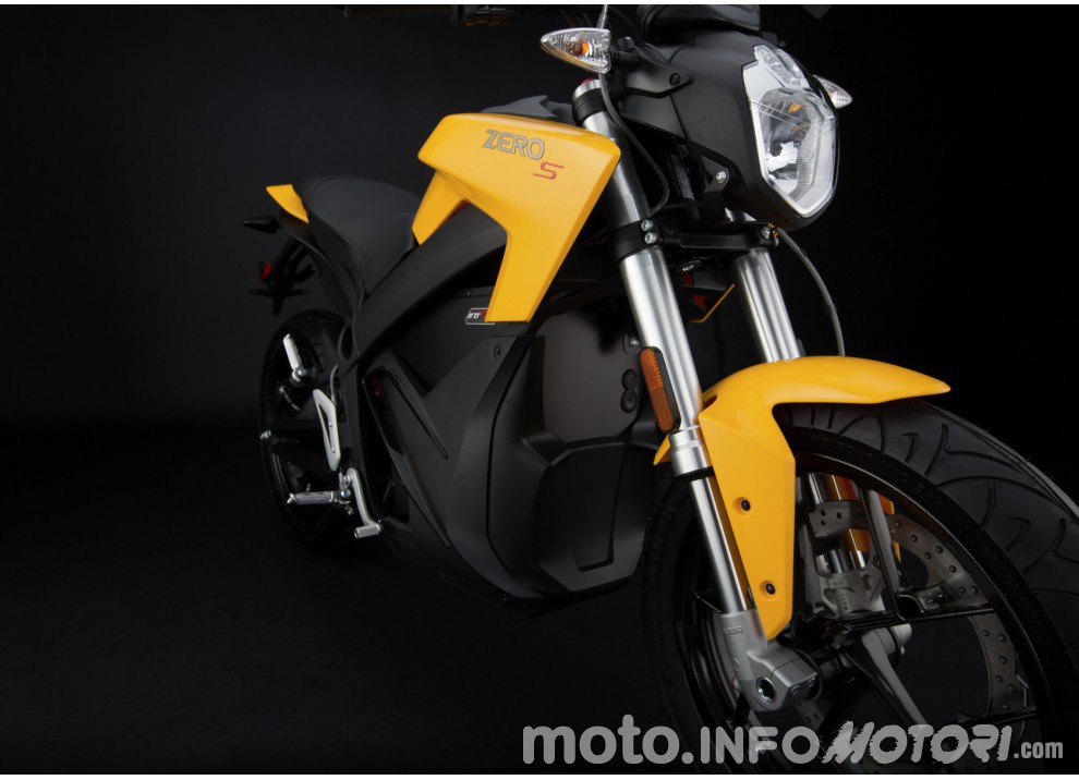 Zero Motorcycles, gamma 2016: le elettriche migliorano in prezzo ed autonomia - Foto 43 di 43