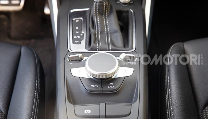 Audi Q2 1.6 TDI S Tronic Sport: prova su strada del crossover premium - Foto 16 di 42