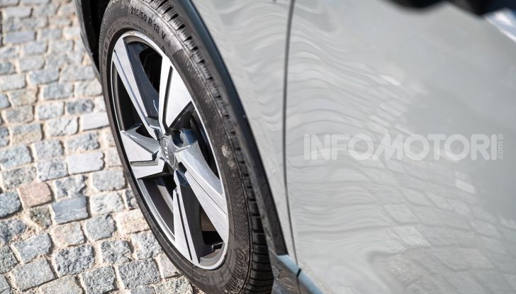 Audi Q2 1.6 TDI S Tronic Sport: prova su strada del crossover premium - Foto 25 di 42