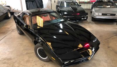 KITT 1983 replica con autografo di David Hasselhoff in vendita