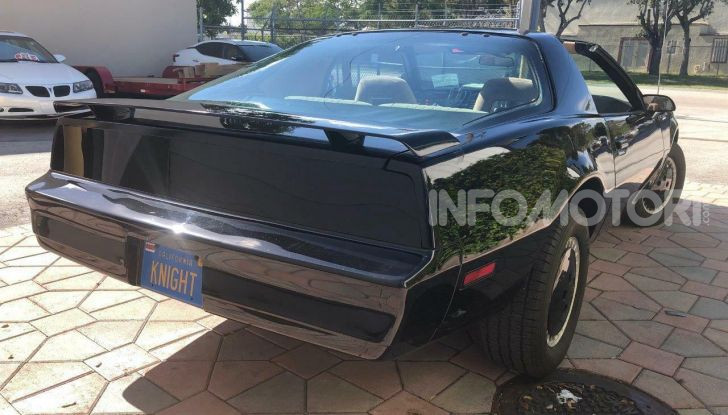 KITT 1983 replica con autografo di David Hasselhoff in vendita - Foto 10 di 14