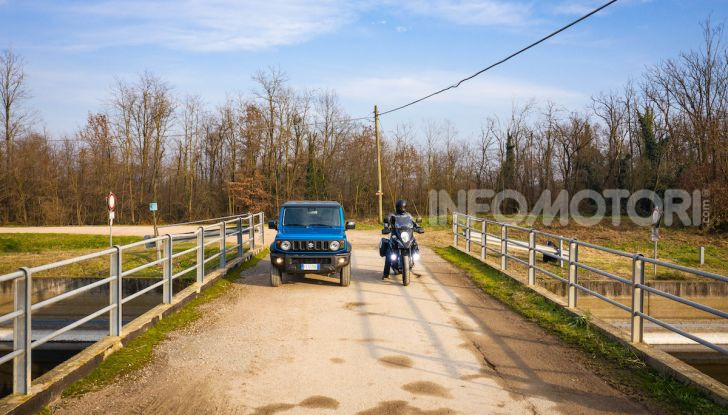 Suzuki Jimny VS V-Strom 1000 XT: il DNA dell’avventura - Foto 11 di 11