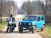 Suzuki Jimny VS V-Strom 1000 XT: il DNA dell'avventura