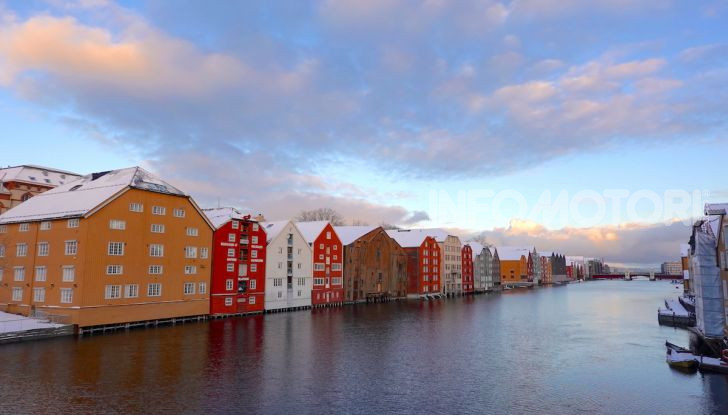 White Cruise: da Milano a Capo nord con la nuova Citroen C5 Aircross 71° N - Foto 22 di 43