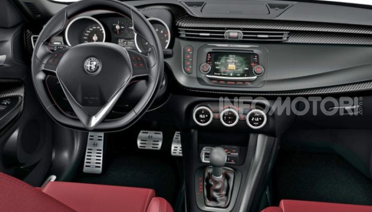 Alfa Romeo Giulietta 2019: restyling leggero in attesa del C-SUV - Foto 10 di 10