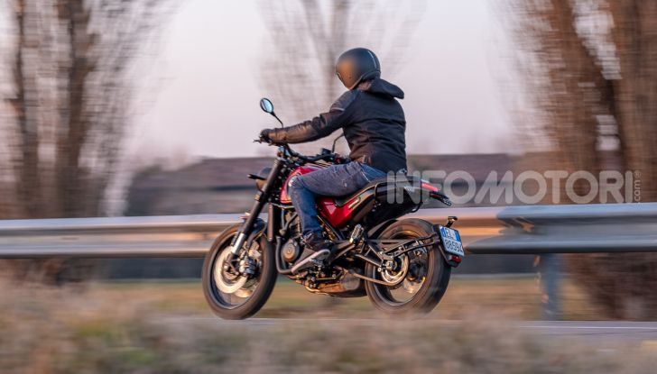 Benelli Leoncino Trail 500 ABS 2019: caratteristiche, opinioni e prezzo di un’icona senza tempo - Foto 17 di 40