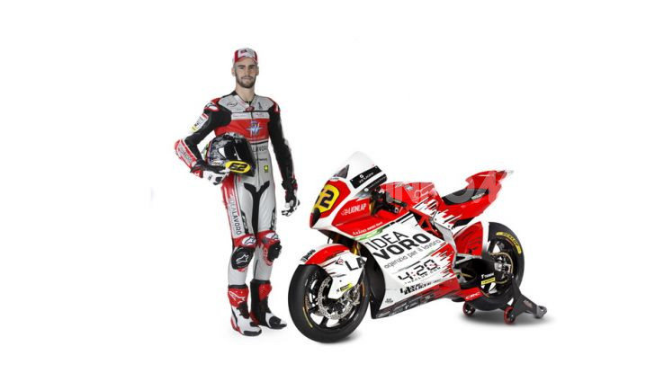 MV Agusta pronta all’esame Moto2. In sella Dominique Aegerter e Stefano Manzi - Foto 15 di 16