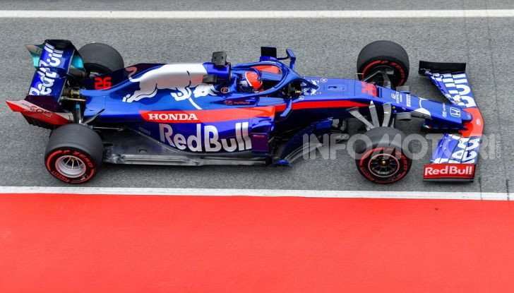 Formula 1 2019 Test Barcellona – giorno 3: si vedono i big ma svetta Kvyat - Foto 32 di 103