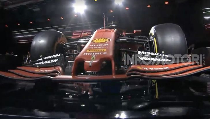F1 2019: presentata la nuova Ferrari SF90 - Foto 2 di 12