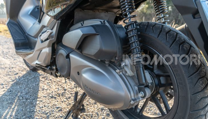 Prova Honda Forza 300, caratteristiche, opinioni e prezzo di uno dei migliori media cilindrata  - Foto 19 di 55