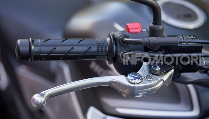 Prova Honda CBR500R e CB500F 2019: caratteristiche, opinioni e prezzi - Foto 17 di 123