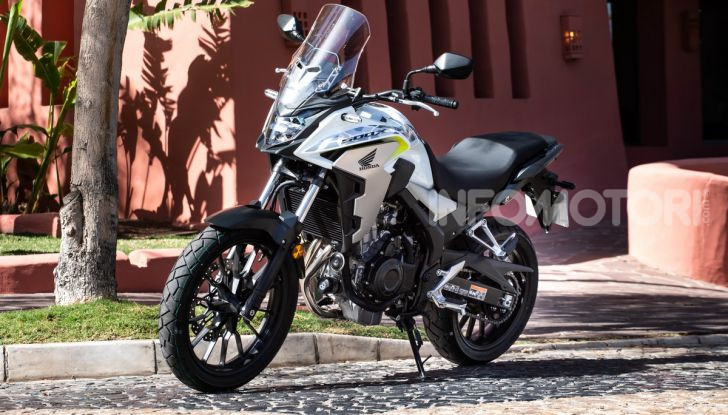 Prova Honda CB500X 2019: 19″ all’anteriore, caratteristiche, prezzo e impressioni - Foto 3 di 42