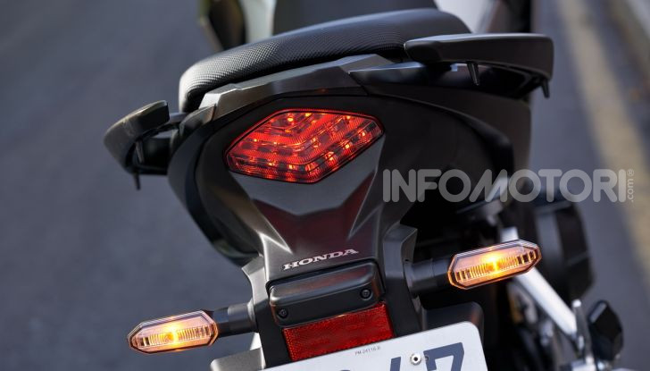 Prova Honda CB500X 2019: 19″ all’anteriore, caratteristiche, prezzo e impressioni - Foto 19 di 42