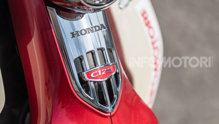 Prova Honda Super Cub C125: caratteristiche, opinioni e prezzi - Foto 5 di 59