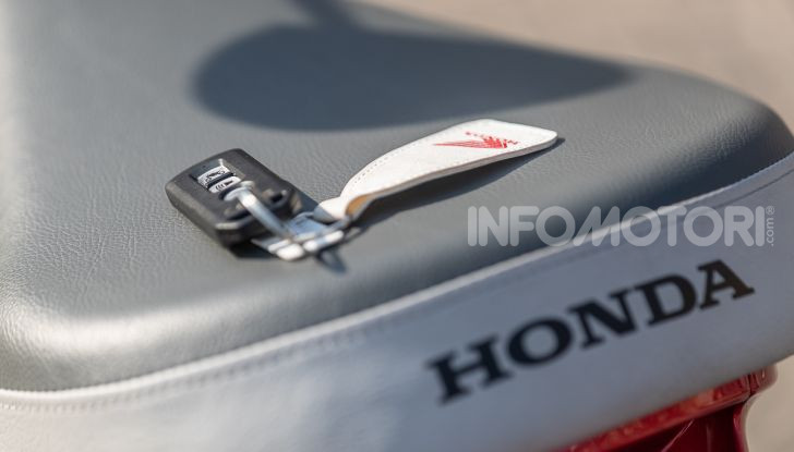 Prova Honda Super Cub C125: caratteristiche, opinioni e prezzi - Foto 8 di 59