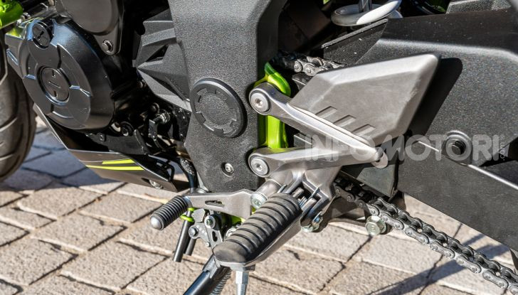 Kawasaki Z125 MY 2019: caratteristiche, opinioni e prezzo - Foto 23 di 43