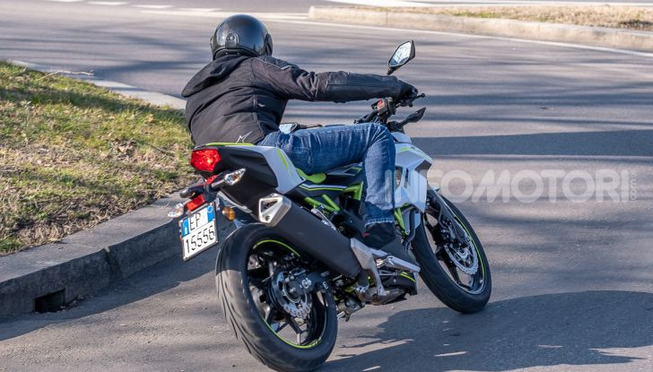 Kawasaki Z125 MY 2019: caratteristiche, opinioni e prezzo - Foto 32 di 43