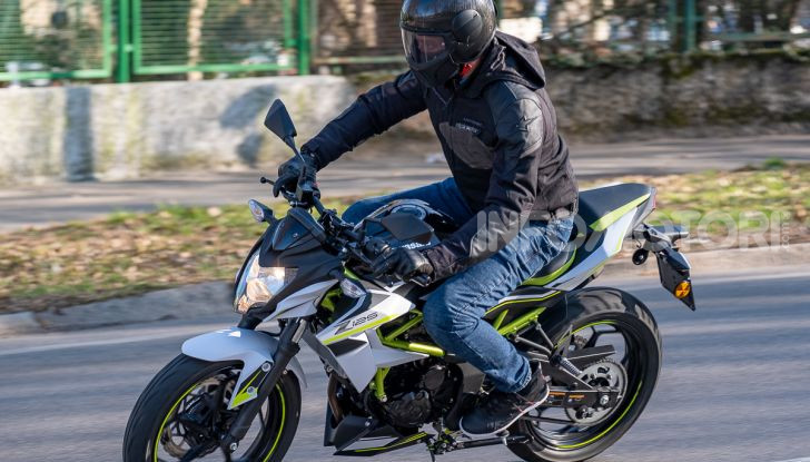 Kawasaki Z125 MY 2019: caratteristiche, opinioni e prezzo - Foto 34 di 43