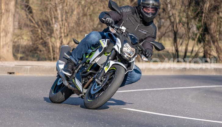 Kawasaki Z125 MY 2019: caratteristiche, opinioni e prezzo - Foto 37 di 43