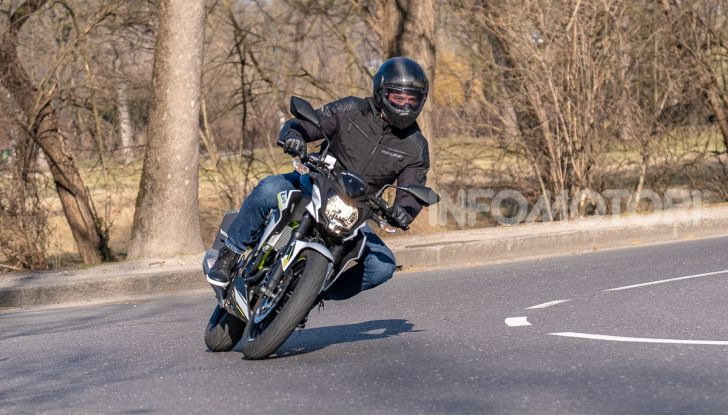Kawasaki Z125 MY 2019: caratteristiche, opinioni e prezzo - Foto 41 di 43