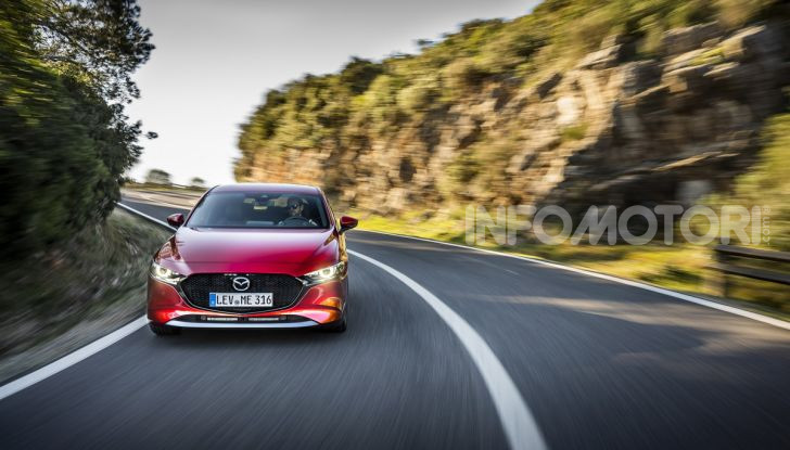[VIDEO] Nuova Mazda3 2019: prova su strada della berlina giapponese - Foto 5 di 22