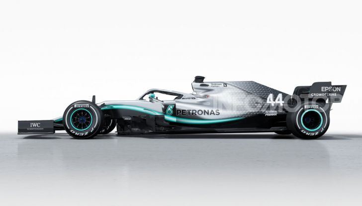 F1 2019: svelata la nuova Mercedes W10 - Foto 3 di 12