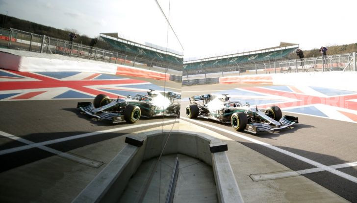 F1 2019: svelata la nuova Mercedes W10 - Foto 4 di 12