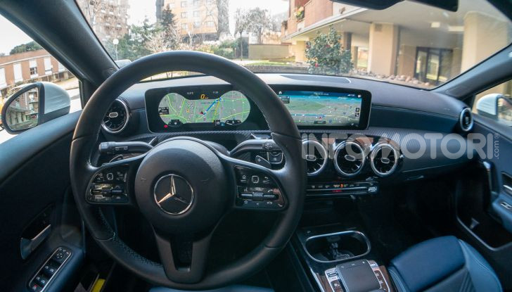 Prova Mercedes Classe A 180 d: caratteristiche, opinioni e prezzi - Foto 28 di 57