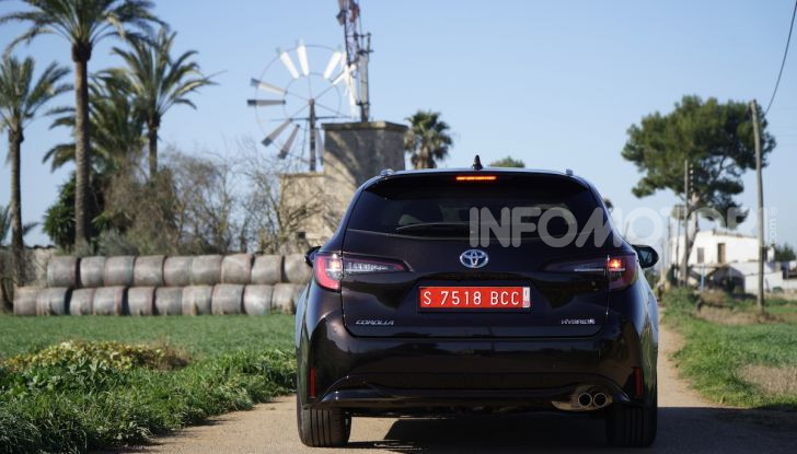 Nuova Toyota Corolla motori, prezzi e prova su strada - Foto 16 di 17