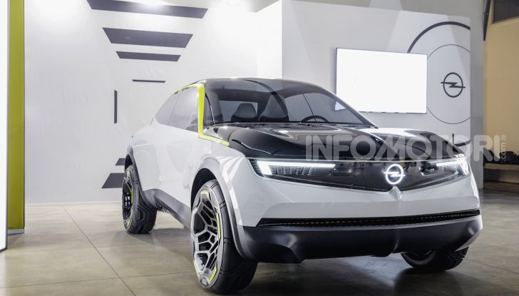Opel GT X Experimental, il futuro secondo Opel - Foto 4 di 19