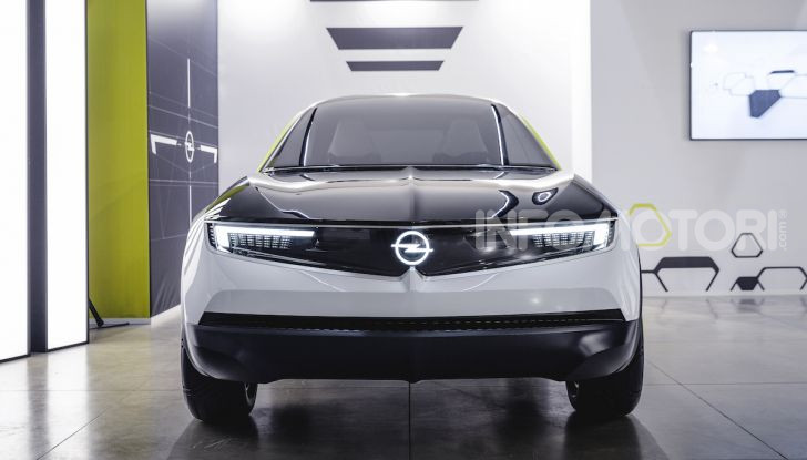 Opel GT X Experimental, il futuro secondo Opel - Foto 5 di 19