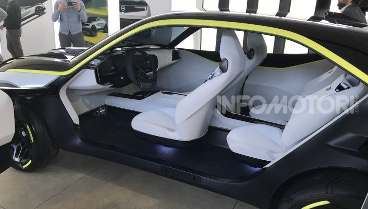 Opel GT X Experimental, il futuro secondo Opel - Foto 18 di 19