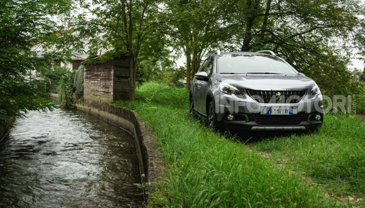Prova nuova Peugeot 2008: il 110CV a benzina per correre in città - Foto 13 di 25