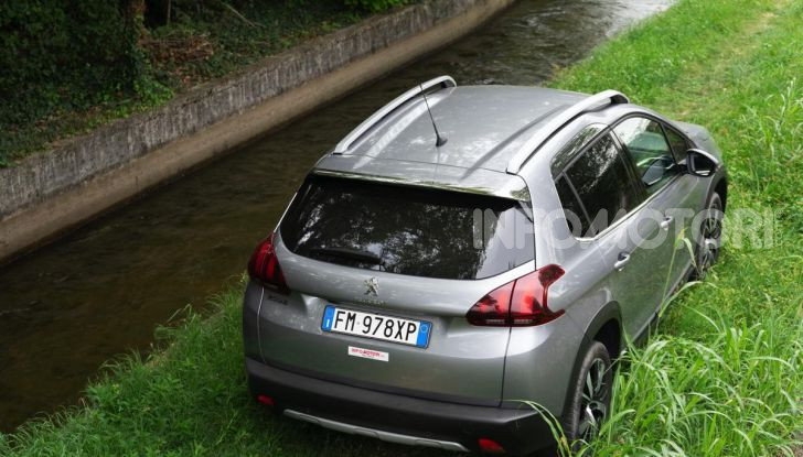 Prova nuova Peugeot 2008: il 110CV a benzina per correre in città - Foto 8 di 25