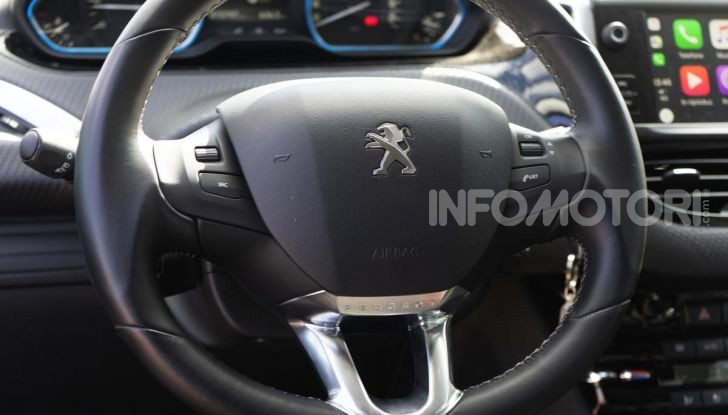 Prova nuova Peugeot 2008: il 110CV a benzina per correre in città - Foto 21 di 25