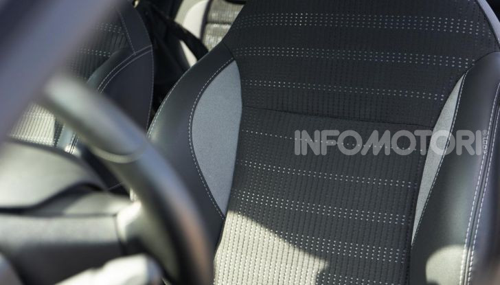 Prova nuova Peugeot 2008: il 110CV a benzina per correre in città - Foto 23 di 25