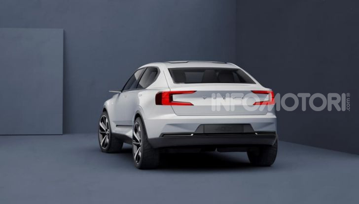 Polestar 2: caratteristiche, autonomia e prezzi del crossover elettrico - Foto 25 di 31